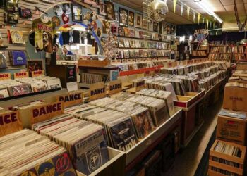 ¿Vuelven los discos? Una tendencia que crece en el mundo y resuena en Uruguay
